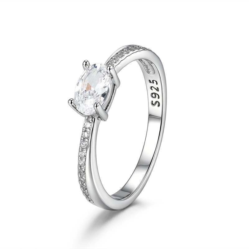 ANILLO SOLITARIO DE PLATA OVAL
